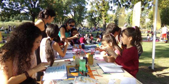 La Poesía tomó las Plazas